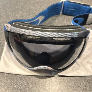 Oakley ski/snowboard goggles